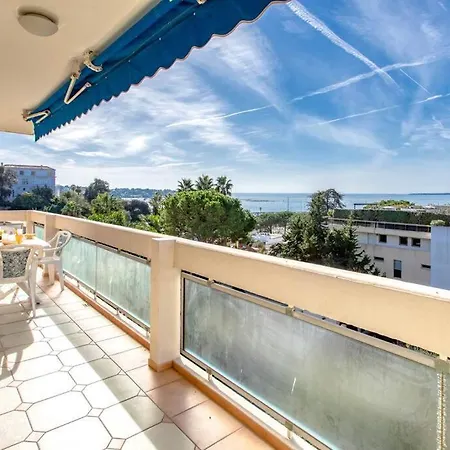 A6- 2 Bdr Incredible Sea View - Ac, Garage & Terrace Appartement Antibes Buitenkant foto