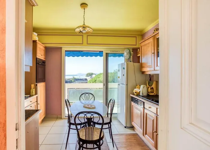 A6- 2 Bdr Incredible Sea View - Ac, Garage & Terrace