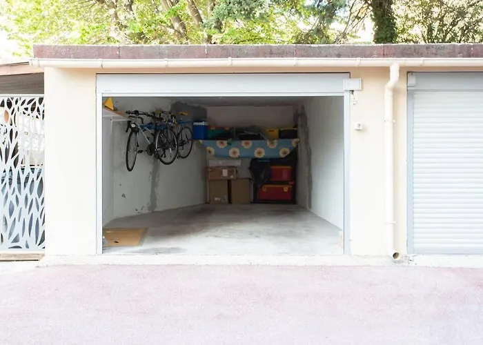 A6- 2 Bdr Incredible Sea View - Ac, Garage & Terrace